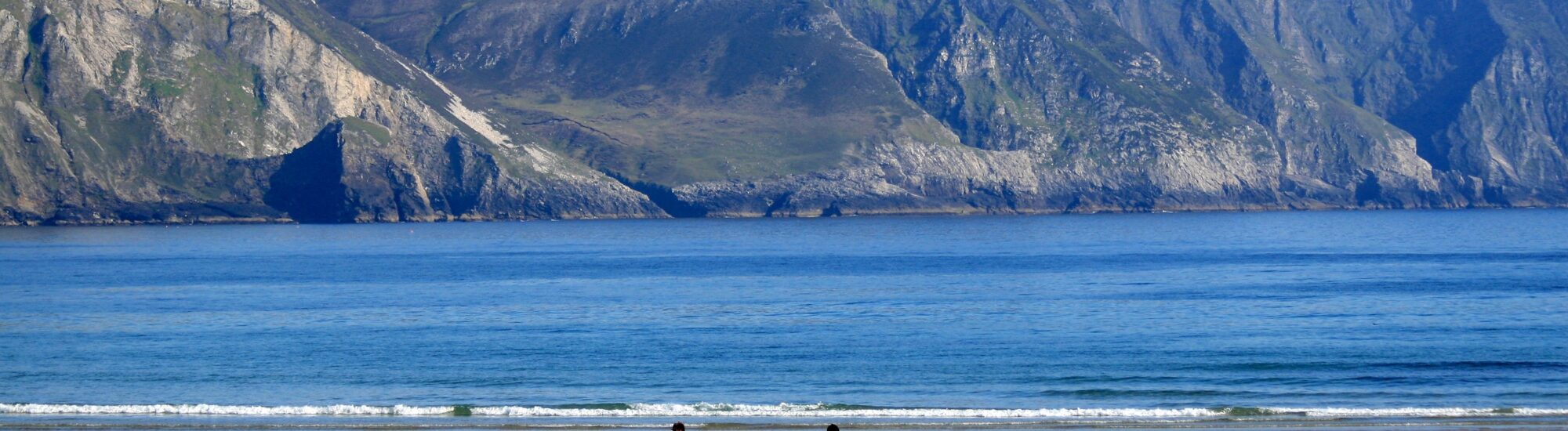 Une promenade à cheval sur une plage de Achill Island - © MichaelG