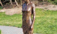 La scultpure de Maureen O'Hara à Glengarriff - Credit: Facebook / @visitglengarriff