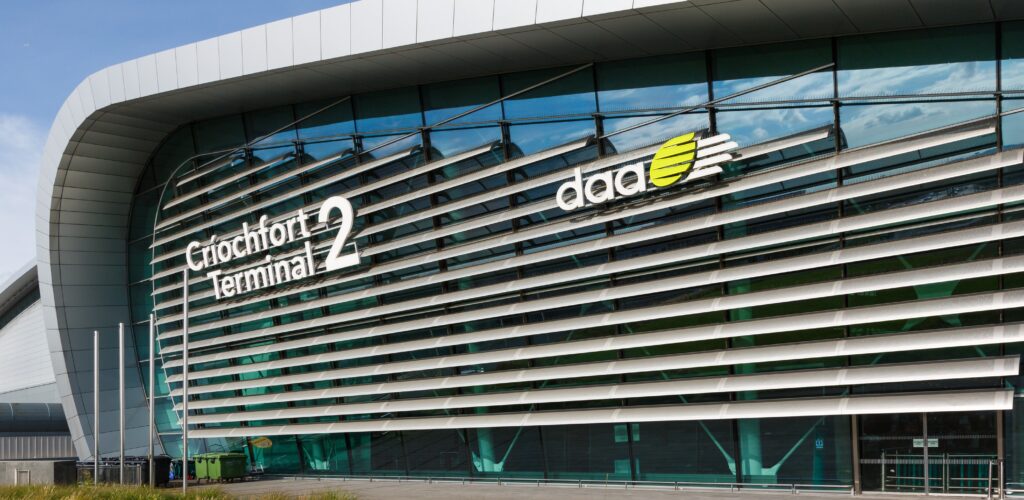 Terminal 2 de l'aéroport de Dublin - © Markus Mainka