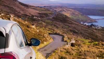 Une voiture en Irlande - © mark_gusev