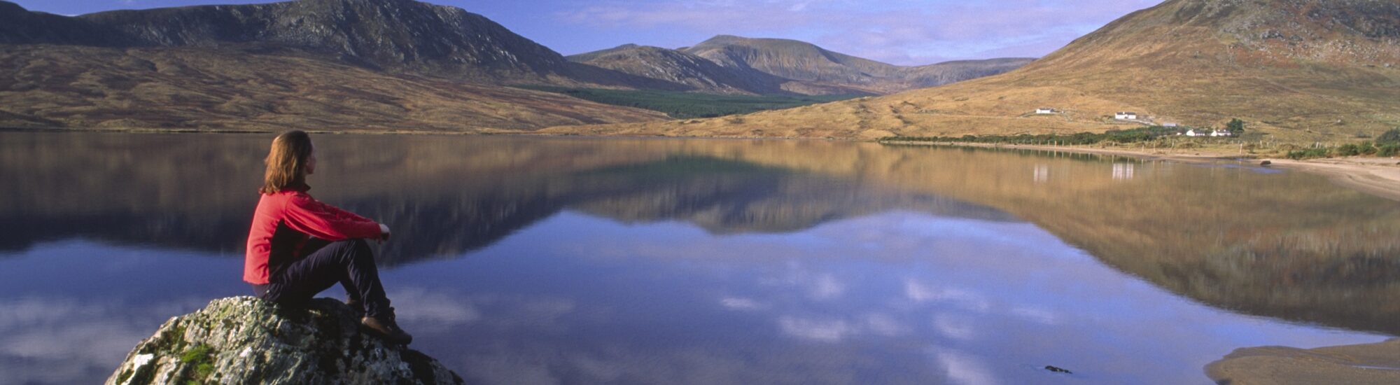 les montagnes de Nephin Beg vues de Lough Feeagh - © Gareth McCormack