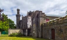 Le Charleville castle - © andrew
