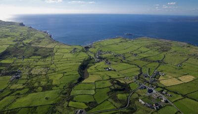 Falaises de Moher - © Chris Hill Photographic 2007 +44(0) 2890 245038