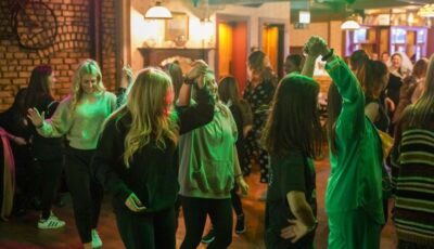 Dublin : cours de danse traditionnelle irlandaise et spectacle de danse en direct