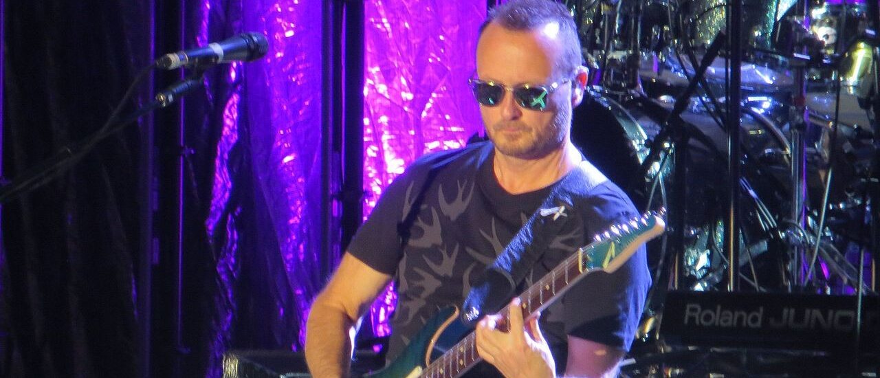 Jim Corr - Tibor Pallerman - cc