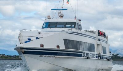 Billet de ferry aller-retour - Rossaveal à Inishmore (Îles d'Aran). 40 minutes