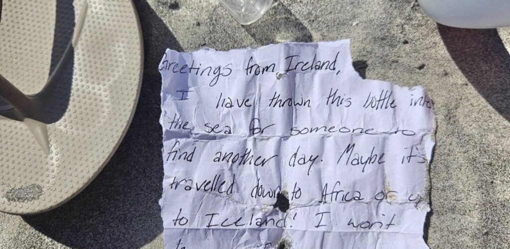 Un message dans une bouteille part d&rsquo;Irlande et atteint le New Jersey aux États-Unis !