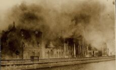 Les Four Courts bombardés pendant la Bataille de Dublin - Public Domain