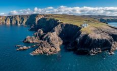Le Arranmore Island Lighthouse - © Lukassek