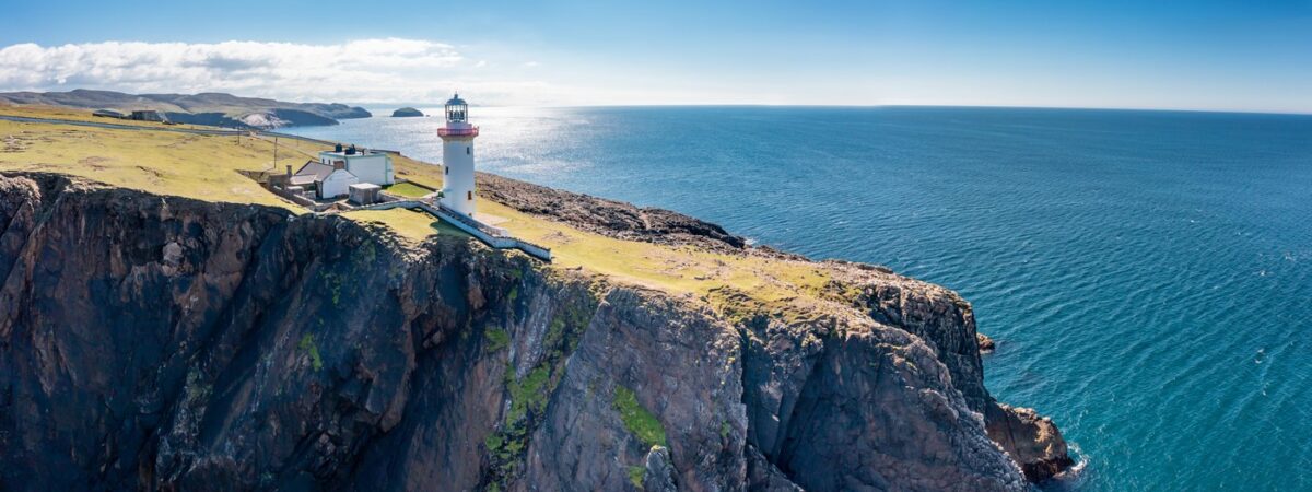 Partir au printemps en Irlande : la saison idéale pour découvrir l’île d’émeraude