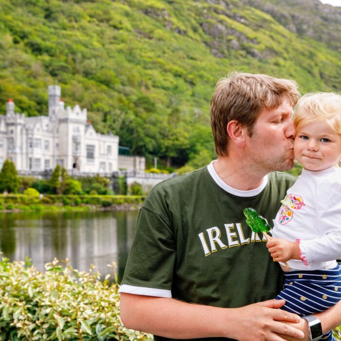 Voyager avec un bébé est facile en Irlande - © romrodinka - Getty Images