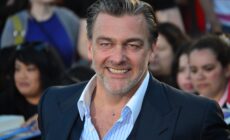 Ray Stevenson - Red Carpet Report on Mingle Media TV - cc