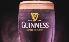 Le cocktail Black and Black - https://shaunlang.com/guinness
