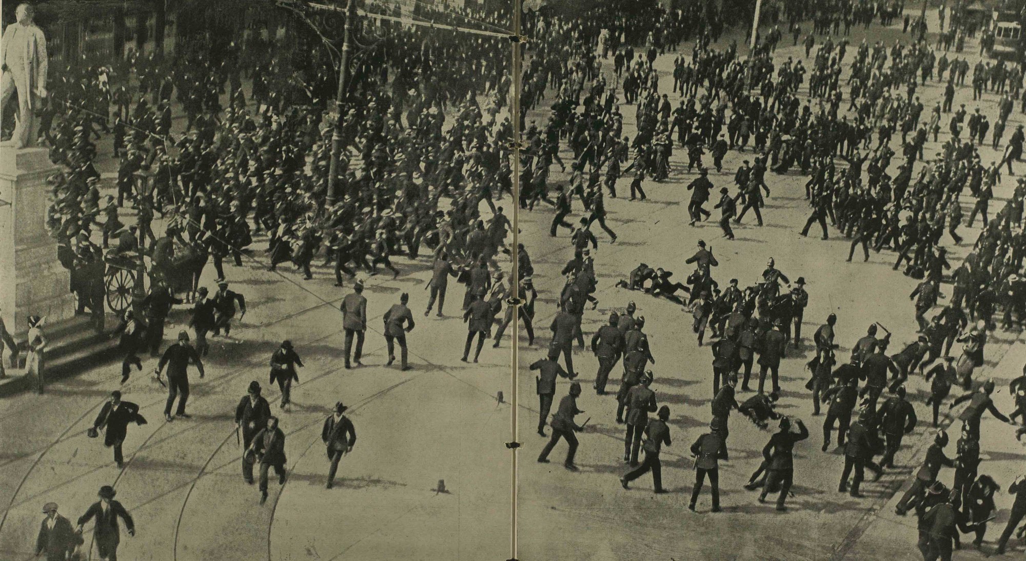 bloody sunday 1913