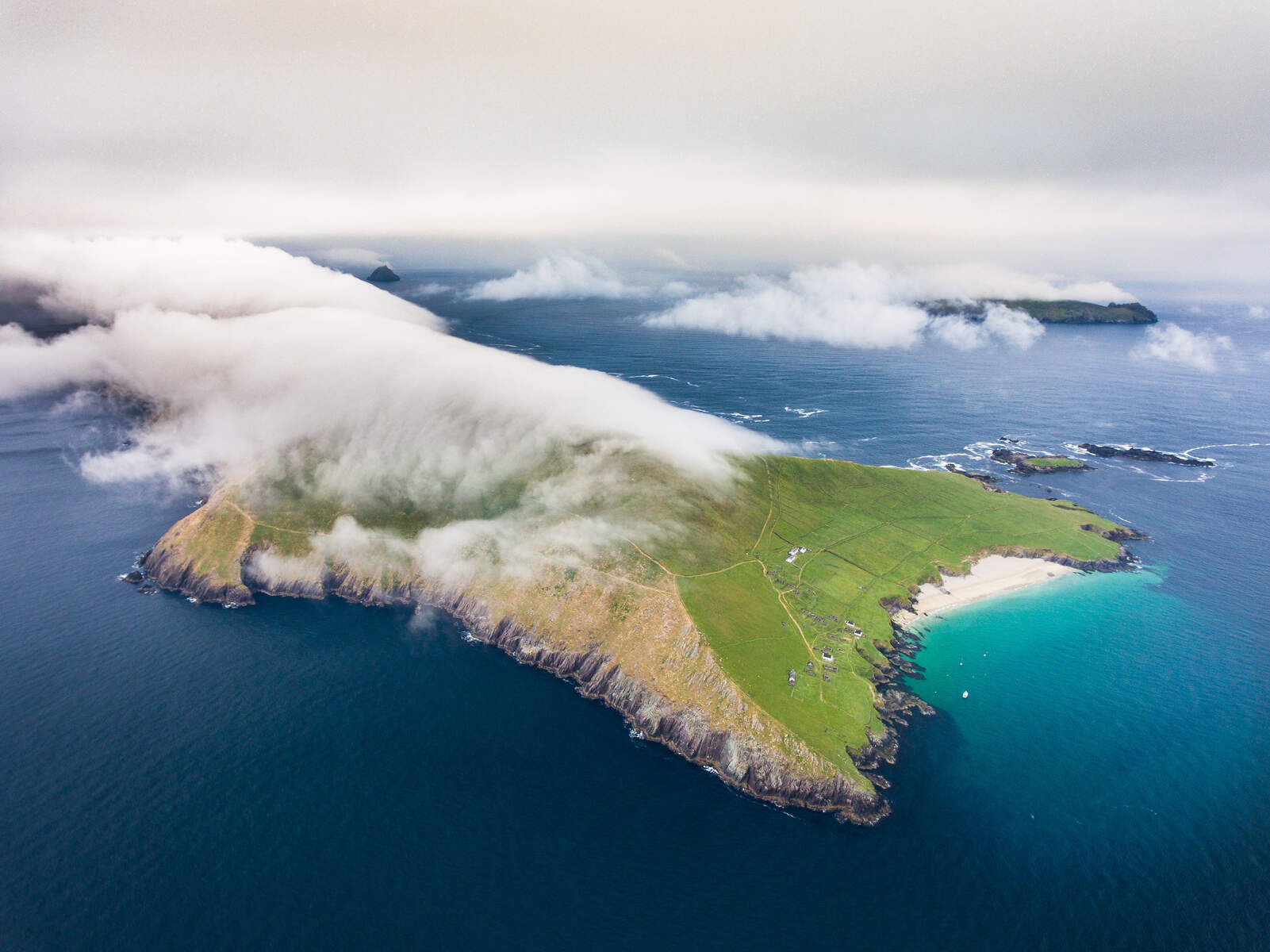 Vue aérienne sur Great Blasket Island - © Tom Archer