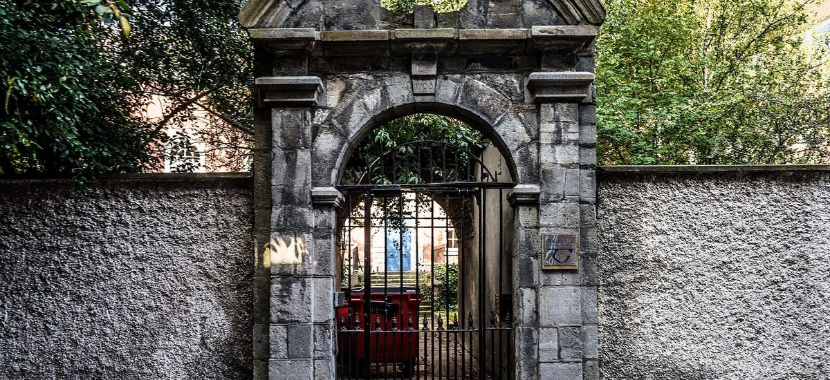 Tailor's Hall - William Murphy - cc