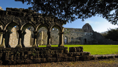 Cong Abbey - ©Sean Tomkins - Failte Ireland