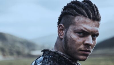Représentation d'Ivar dans la série Viking (joué par Alex Høgh Andersen)