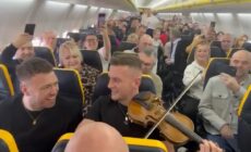 Un vol Ryanair s'est transformé en concert improvisé de musique irlandaise !