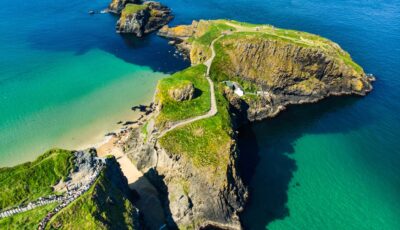 Carrick-a-rede bridge - © MNstudio