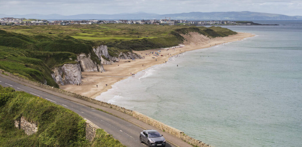Voyager en voiture de la France à l&rsquo;Irlande : Itinéraires, Préparation et Gestion des Pannes