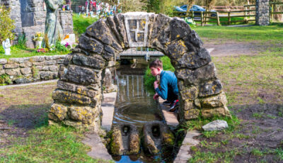 Brigids Holy Well - © Gareth Wray - Tourism Ireland