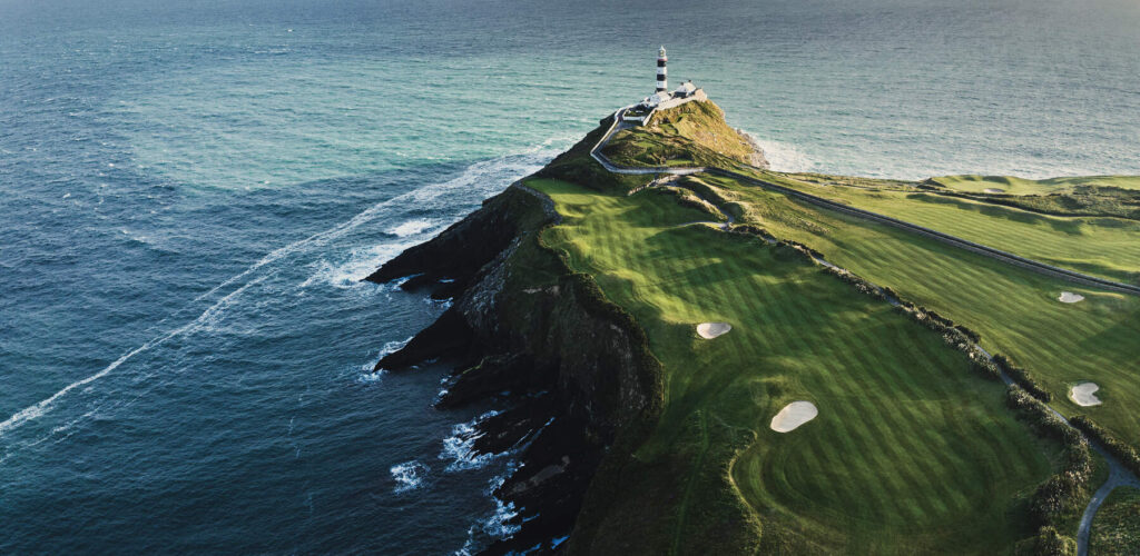 Le Old Head Lighthouse de Kinsale et son terrain de golf - ©Old Head Golf Links