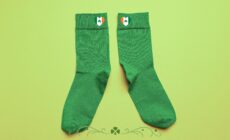 Des chaussettes vertes règlementaires seront obligatoires les jours de pluie en Irlande à compter d'aujourd'hui - Go to Ireland.com