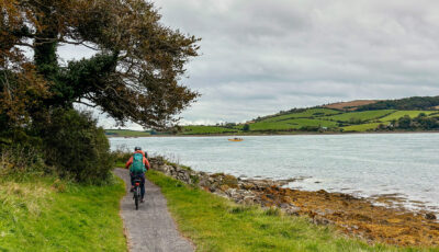 Faire du vélo sous la pluie irlandaise n'est pas forcément désagréable ! - Tourism Ireland - Sabrina Bechtold