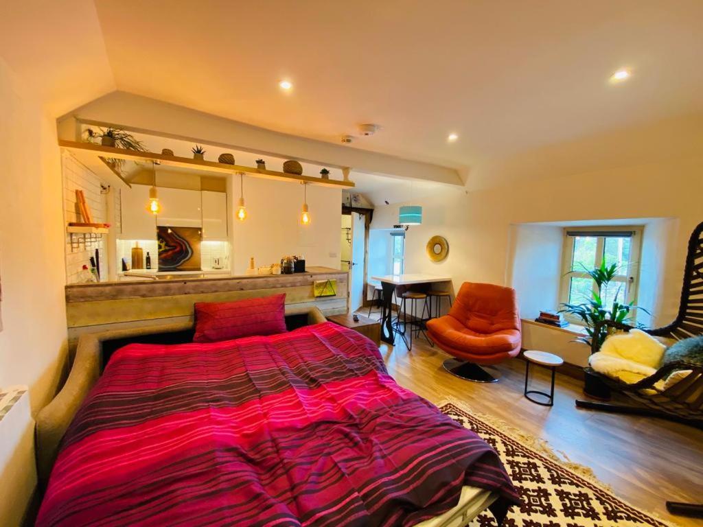 3 Bed Apartment/Explore the Area/Enjoy our Pub