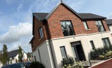 3 bed rooms Vip family house
