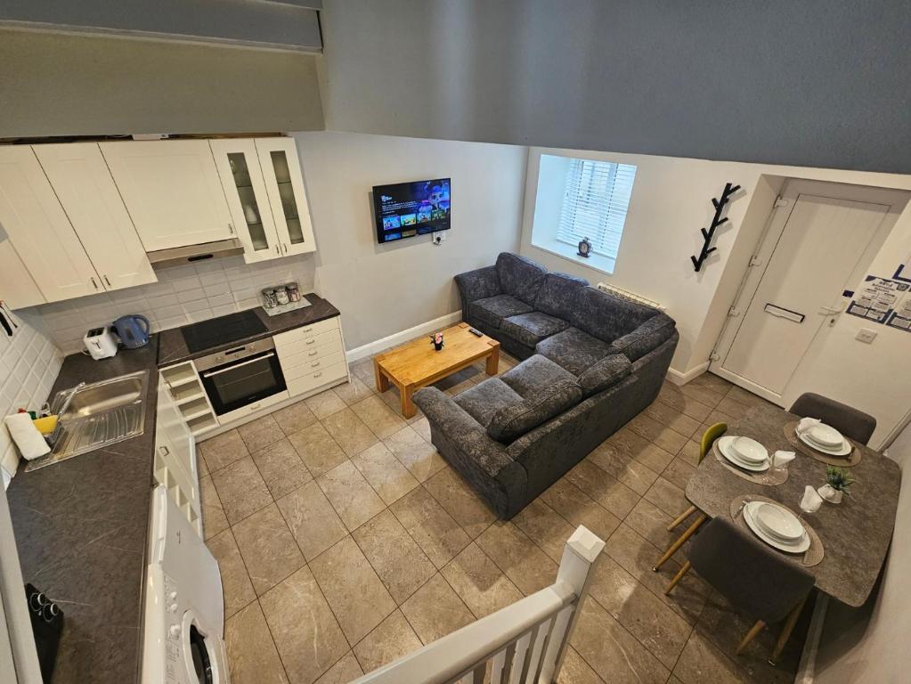 5 Eyre Square Lane