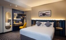 Academy Plaza Hotel