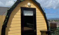 Arch Pod & Hot Tub