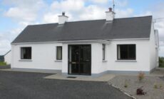 Beautiful 3-Bed House in Knock