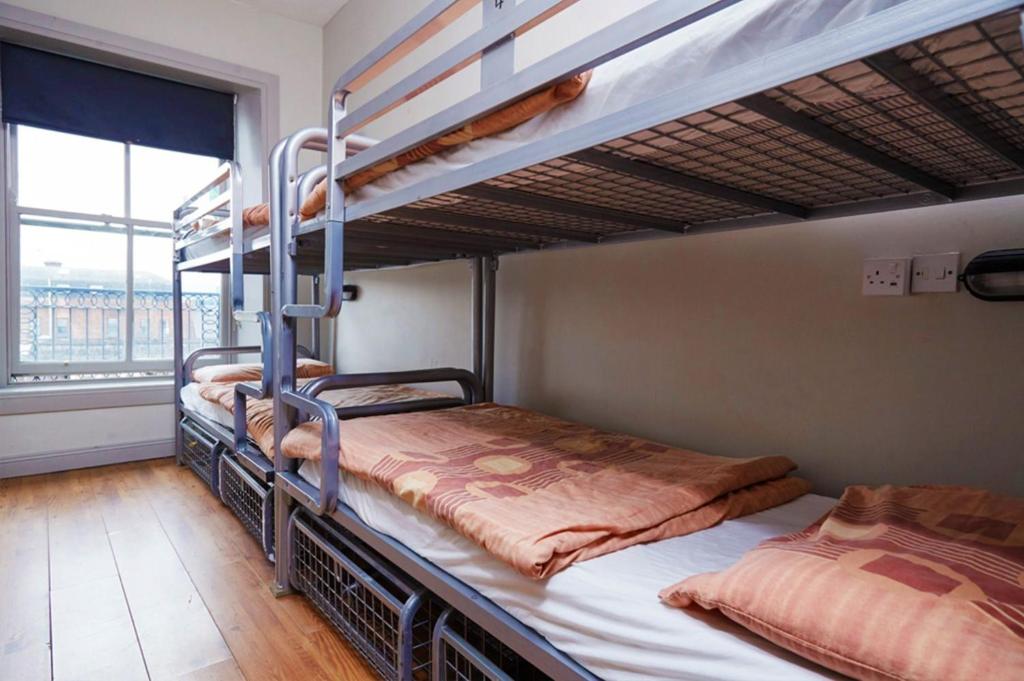 Bru Bar & Hostel
