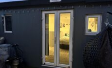 Cosy open plan Cabin in Dublin 11 suit 2 persons