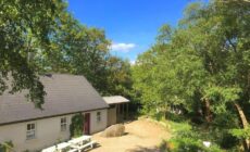 Cottage at the heart of Teapot Lane Glamping