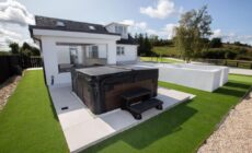 Guest House with hot tub - Boyle