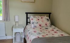Lake lodging Dungloe 1 mile from Dungloe