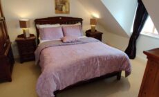 'Neasa' Luxury Double Bedroom