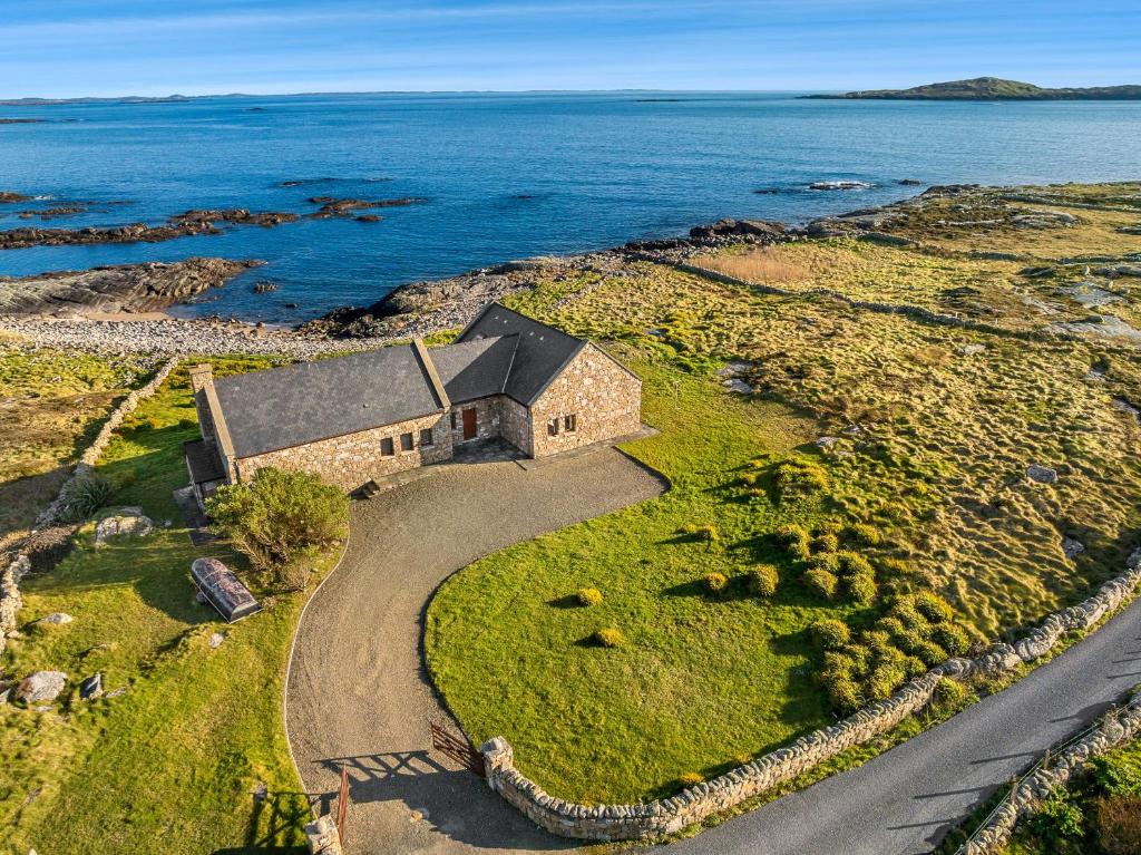 Property 464 - Claddaghduff