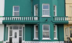 Rolling Wave Guesthouse