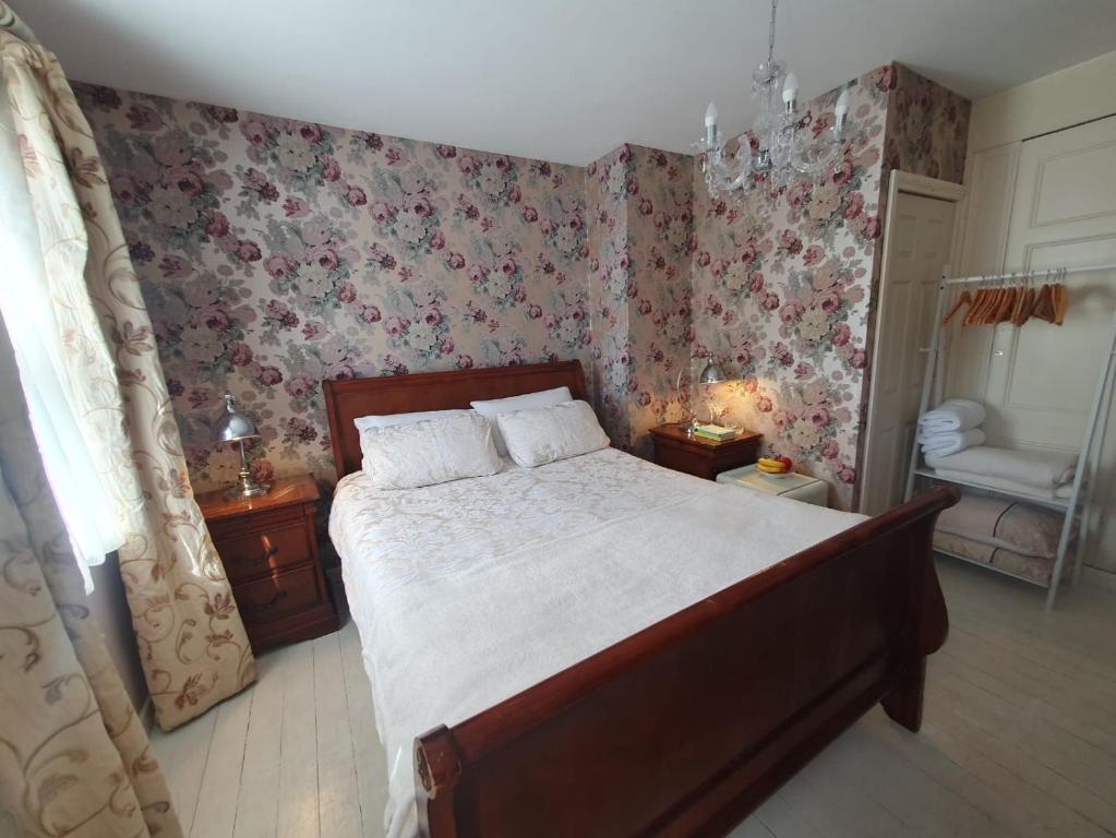 The Retreat Guest Rooms