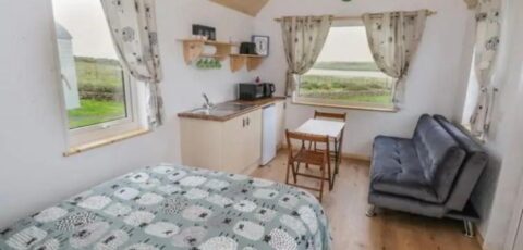 The Snuggly Sheep Farm Stay Shepherd Hut