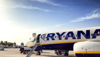 Ryanair passe au tout numérique pour son boarding pass - Domaine public