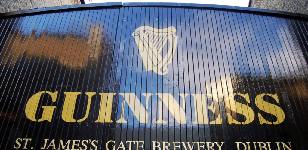 L&rsquo;Usine Guinness ravagée par un incendie