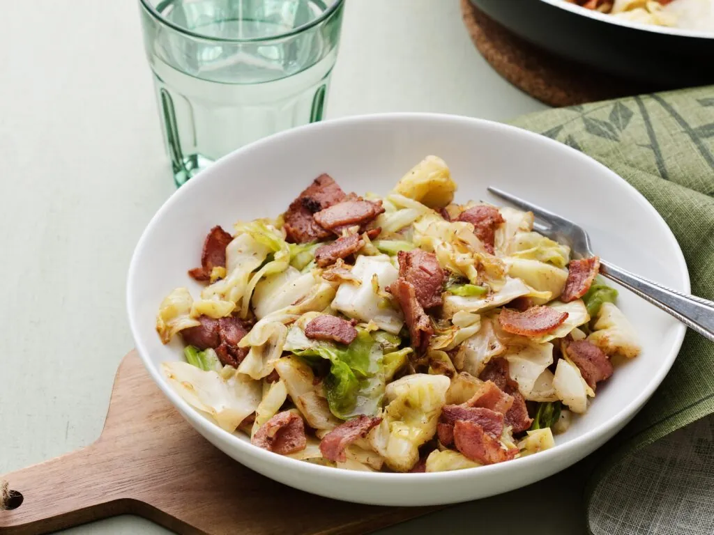 Du bacon and cabbage