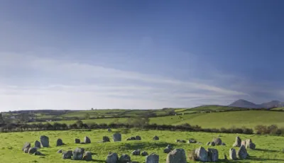 Le Ballynoe stone circle - philip hay - cc