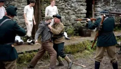Les Black and Tans 2 Des Black and Tans représentés dans le film Le Vent se lève, de Ken Loach